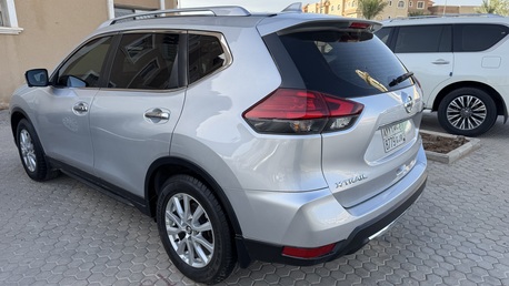 Riyadh, Vehicles, Cars & Trucks , SAR 75000,  Nissan X-Trail,  2022,  Automatic,  89000 KM,  Nissan Xtrail SV