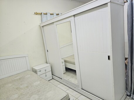 Jubail, Furniture, SAR 750,  King Size Bedset With Side Table, 4 Door Wardrobe And Dressing Table
