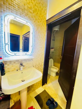 Jeddah, Rooms for Rent, SAR 1000/month,  Furnished,  250 Sq. Feet,  Room For Rent &ndash; Private Bathroom &ndash; 1000 SAR (Al Wurud, Jeddah)