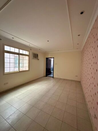 Zinj, Apartments, Flats, Houses & Villas, BHD 260/month,  3 BR,  ;ATHROOM Hall Kitchen Without Electricity