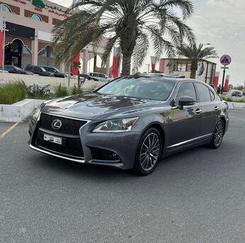 Riffa, Vehicles, Cars & Trucks , BHD 8000,  Lexus LS460 (F Sports),  2015,  Automatic,  197 KM,  Lexus LS460 (F Sports)