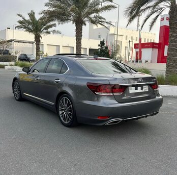 Riffa, Vehicles, Cars & Trucks , BHD 8000,  Lexus LS460 (F Sports),  2015,  Automatic,  197 KM,  Lexus LS460 (F Sports)
