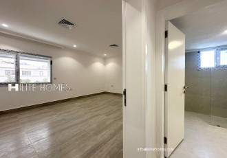 Kuwait City, Apartments, Flats, Houses & Villas, KWD 700/month,  3 BR,  Renovated 3 -Master Bedroom Floor For Rent In Jabriya