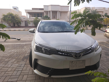 Riyadh, Vehicles, Cars & Trucks , SAR 39000,  Toyota Corolla,  2017,  Automatic,  327915 KM,    For Sale (White)