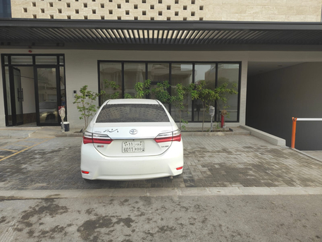 Riyadh, Vehicles, Cars & Trucks , SAR 39000,  Toyota Corolla,  2017,  Automatic,  327915 KM,    For Sale (White)