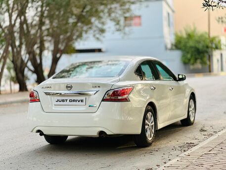 Manama, Vehicles, Cars & Trucks , BHD 1950,  Nissan Altima,  2014,  Automatic,  165000 KM,    MODEL WELL MAINTAINED CAR CALL OR WHATSAPP ON 35400768 ,33665080