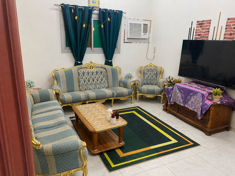 Riyadh, Furniture, SAR 600,  For Sale: Elegant 11-Seater Sofa Set