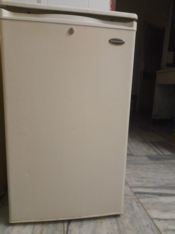 Salamah, Electronics, SAR 100,  Single Door Fridge For Sale