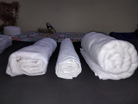 Hamad Town, Free Items, BHD 2,  Hotel Grade Commercial Towel For Hotels, Resorts, Spas, Saloons And Rental Apartments