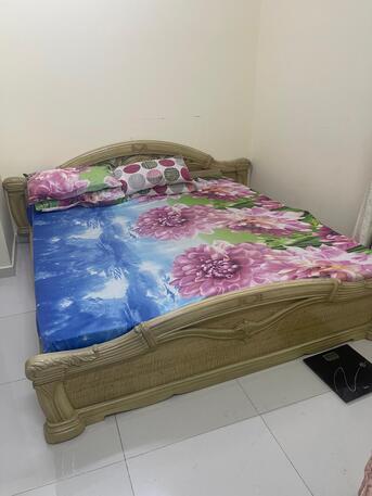 Riffa, Household Items, House Hold Items : King Size Bed, Double Coat Bed Dining Table Etc
