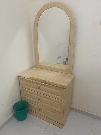 Riffa, Household Items, House Hold Items : King Size Bed, Double Coat Bed Dining Table Etc