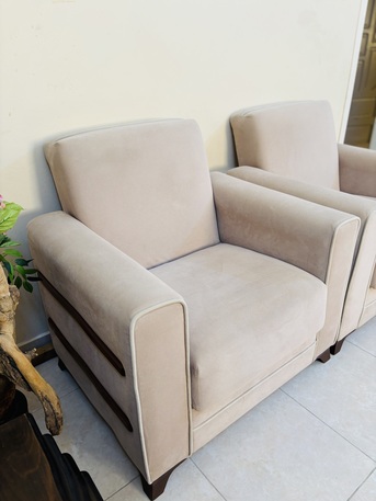 Jizan, Furniture, SAR 600,  Modern 3-Piece Sofa Set Convertible Sofa Bed + 2 Armchairs. أريكة
