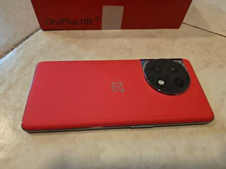 Al Sulaymaniyyah, Mobile Phones, SAR 1650,  OnePlus 11R (512GB / 18GB) - Special Edition (Solar Red)