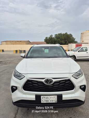 Jubail, Vehicle Lease Transfer, SAR 5000,  Highlander 4*4 Full Option Sunroof