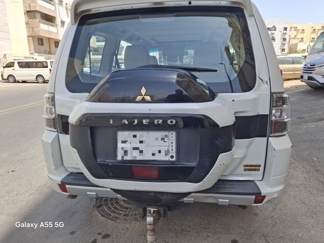 Jeddah, Vehicles, Cars & Trucks , SAR 35000,  Mitaubishi Pajero,  2016,  Automatic,  365000 KM,  Mitsubishi Pajero Golden Edition