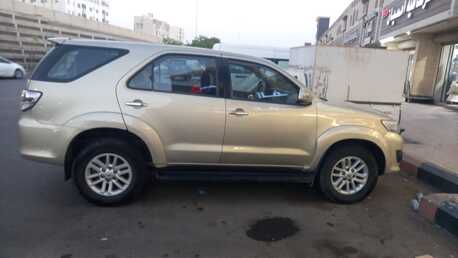 Madinah, Vehicles, Cars & Trucks , SAR 41000,  TOYOTA FORTUNER 2012 AUTOMATIC,  2012,  Automatic,  318000 KM,  TOYOTA FORTUNER  4 CLINDER FOR SALE