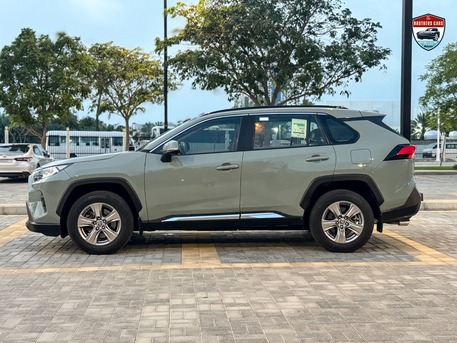Manama, Vehicles, Cars & Trucks , BHD 2,  Toyota RAV4,  2023,  Automatic,  58600 KM,