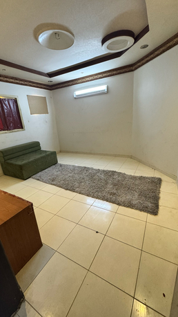Riyadh, Rooms for Rent, SAR 1200/month,  One Room Available For Small Family Or Single Bachelor