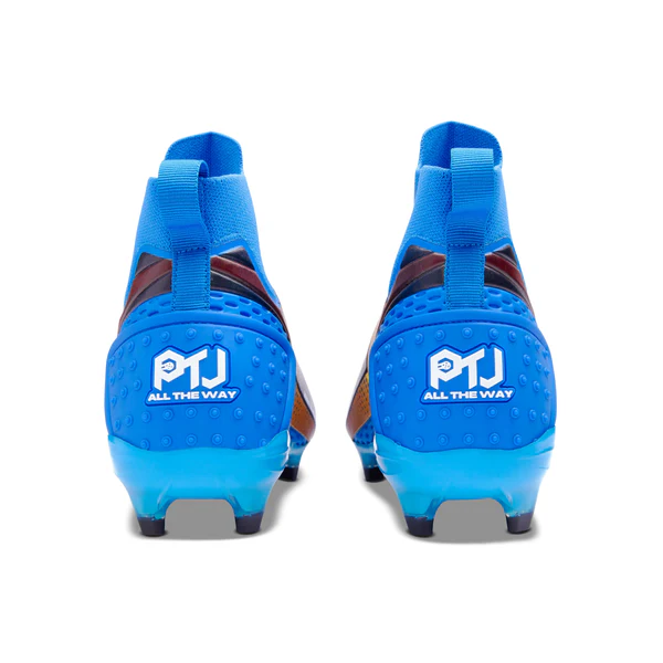 New York, Clothing & Accessories, Give Your Young Player The Edge With PTJ Blue Growl Cleats