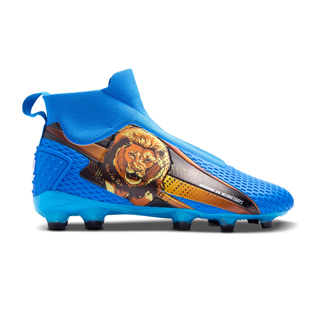 New York, Clothing & Accessories, Give Your Young Player The Edge With PTJ Blue Growl Cleats