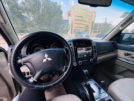 Dammam, Vehicles, Cars & Trucks , SAR 35000,  Mitsubishi Pajero,  2010,  Automatic,  325010 KM,   , 325010km