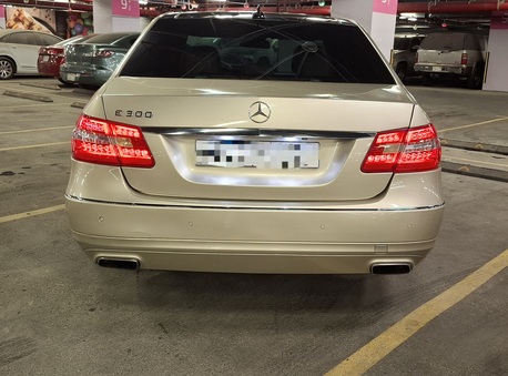 Jeddah, Vehicles, Cars & Trucks , SAR 45000,  Mercedes-Benz 300E,  2012,  Automatic,  290000 KM,  Very Neat And Clean