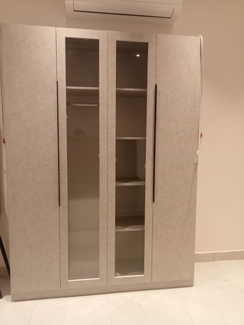 Jeddah, Furniture, SAR 1600,  COMPLETE WOODEN BEDROOM FURNITURE SET AVAILABLE WITH 4 DOOR WARDROBE IN LOW PRICES