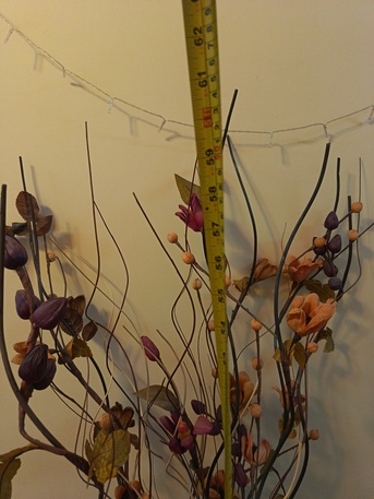 Al Faisaliyah, Furniture, SAR 100,  Vase With Flowers