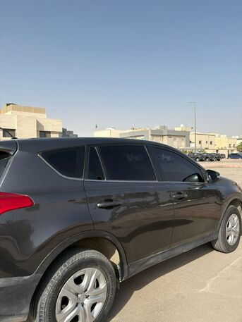 Riyadh, Vehicles, Cars & Trucks , SAR 42000,  Toyota RAV4,  2015,  Automatic,  177000 KM,  RAV4
