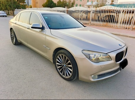Al Malaz, Vehicles, Cars & Trucks , SAR 30000,  Bmw 730,  2010,  Automatic,  370000 KM,   Li 30,000Sar