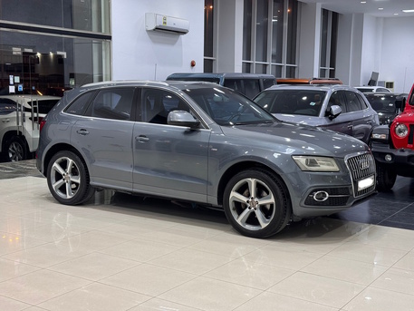 Manama, Vehicles, Cars & Trucks , BHD 2700,  Audi Q5,  2015,  Automatic,  199600 KM,   /  (Grey)