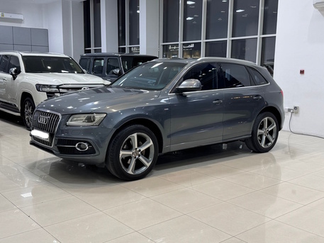 Manama, Vehicles, Cars & Trucks , BHD 2700,  Audi Q5,  2015,  Automatic,  199600 KM,   /  (Grey)