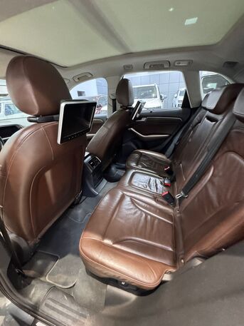 Manama, Vehicles, Cars & Trucks , BHD 2700,  Audi Q5,  2015,  Automatic,  199600 KM,   /  (Grey)