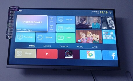 Riyadh, Household Items, SAR 250,  GEEPAS SMART TV SAME LIKE NEW EVERY THINHG WORKING
