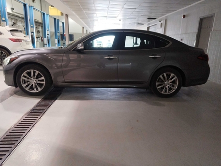 Jeddah, Vehicles, Cars & Trucks , SAR 112000,  Infiniti Q70,  2020,  Automatic,  90 KM,   3.7 Luxury