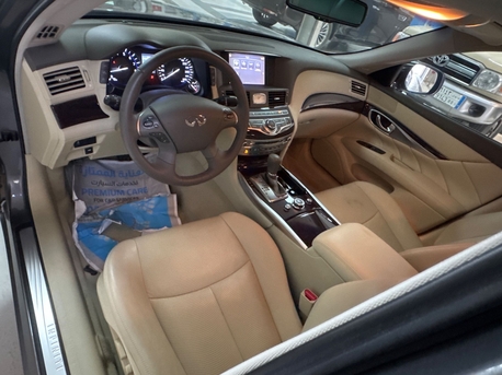 Jeddah, Vehicles, Cars & Trucks , SAR 112000,  Infiniti Q70,  2020,  Automatic,  90 KM,   3.7 Luxury