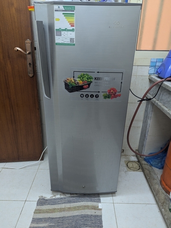 Khobar, Household Items, SAR 550,  Refrigerator And Vaccum Cleaner