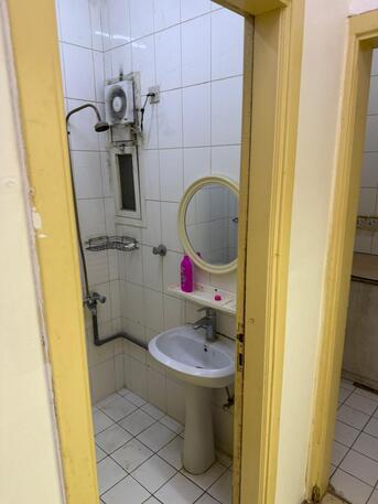 Al Khalidiyah, Apartments, Flats, Houses & Villas, SAR 16000130/year,  2 BR,  50 Sq. Meter,  Studio Room & 2 BHK Available In Khalidiyah 2 Room Available ( Salah