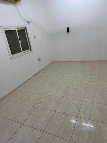 Al Khalidiyah, Apartments, Flats, Houses & Villas, SAR 16000130/year,  2 BR,  50 Sq. Meter,  Studio Room & 2 BHK Available In Khalidiyah 2 Room Available ( Salah