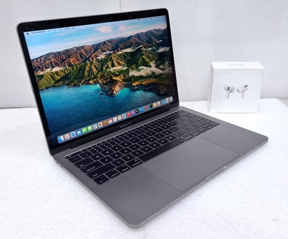 Manama, Computers, BHD 145,  MacBook Pro Core I5 2.3Ghz 8GB RAM 13"Quad Display With Type-C Adapter FREE AirPods Pro