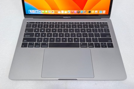 Manama, Computers, BHD 145,  MacBook Pro Core I5 2.3Ghz 8GB RAM 13"Quad Display With Type-C Adapter FREE AirPods Pro