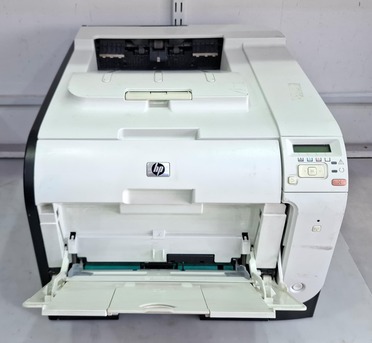 Manama, Computers, BHD 30,  HP LaserJet Color Printer Good Working Plug & Print (Only In 38/-BD) Contact 34593559