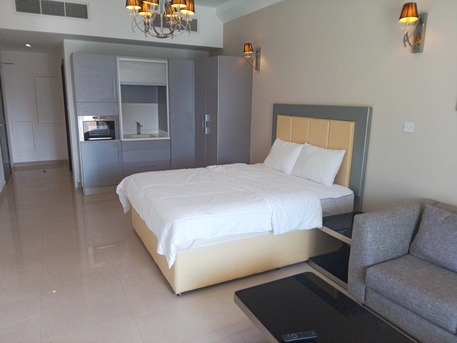 Amwaj Islands, Apartments, Flats, Houses & Villas, BHD 250/month,  1 BR,  Fully Furnished Studio Apartment In Amwaj With Balcony, Gym & Pool | BD 250 EWA