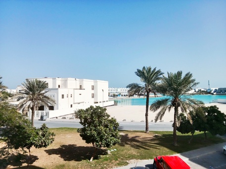 Amwaj Islands, Apartments, Flats, Houses & Villas, BHD 320/month,  1 BR,  Luxury Fully Furnished 1BHK In Amwaj With Sea View, 2 Balconies, Gym & Pool | BD 320 EWA +