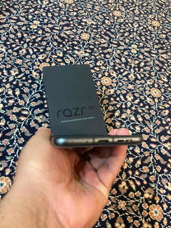 Riyadh, Mobile Phones, SAR 900,  Moto Razor 50