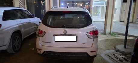 Riyadh, Vehicles, Cars & Trucks , SAR 25000,  Nissan Pathfinder,  2013,  Automatic,  253000 KM,