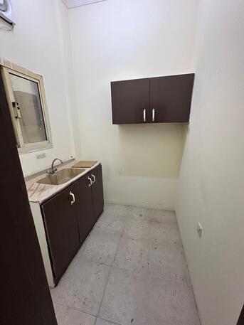 Salmaniya, Apartments, Flats, Houses & Villas, BHD 130/month,  Studio,  20 Sq. Meter,  Studio Flat In Salmaniya