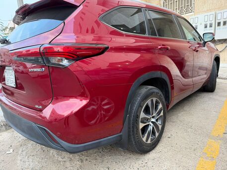 Jeddah, Vehicles, Cars & Trucks , SAR 120000,  Toyota Highlander Hybrid,  2023,  Automatic,  69300 KM,