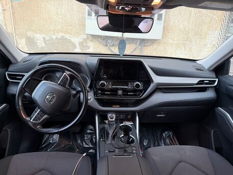 Jeddah, Vehicles, Cars & Trucks , SAR 120000,  Toyota Highlander Hybrid,  2023,  Automatic,  69300 KM,
