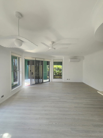 Sydney, Household, Painters In Gold Coast